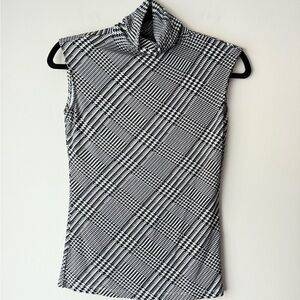 Ralph Lauren Black and White Fitted Sleeveless Tank Top